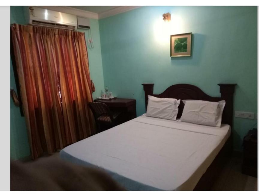 Hotel Priya Chengannur Dış mekan fotoğraf
